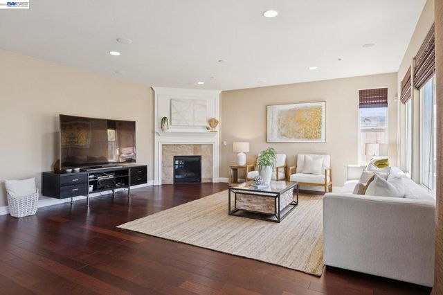 9 Tullach Pl, Hayward, CA 94542