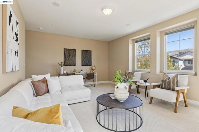 9 Tullach Pl, Hayward, CA 94542