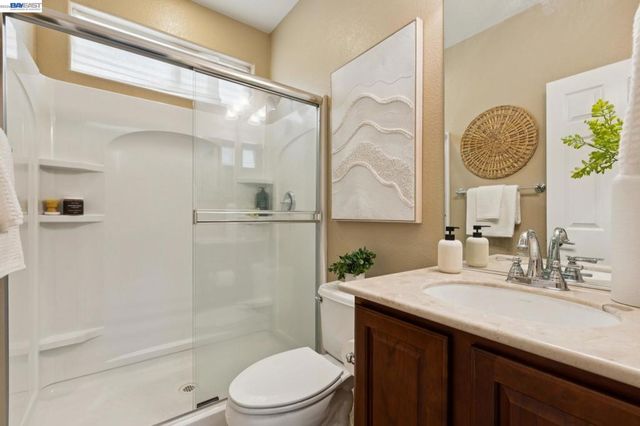 9 Tullach Pl, Hayward, CA 94542