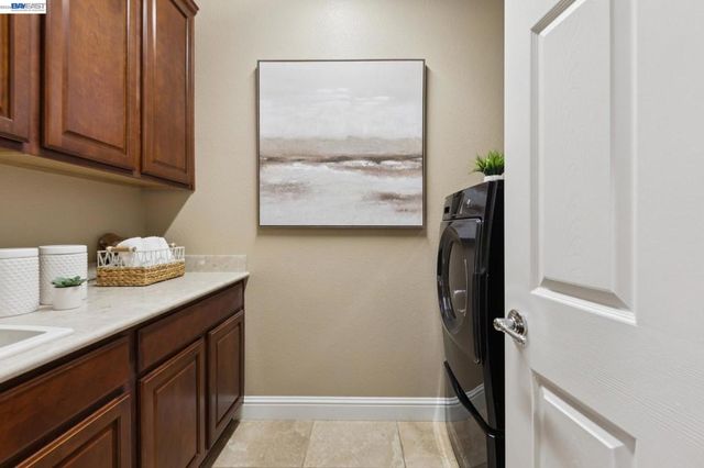 9 Tullach Pl, Hayward, CA 94542