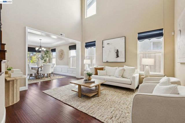9 Tullach Pl, Hayward, CA 94542