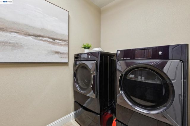 9 Tullach Pl, Hayward, CA 94542