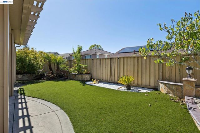 9 Tullach Pl, Hayward, CA 94542