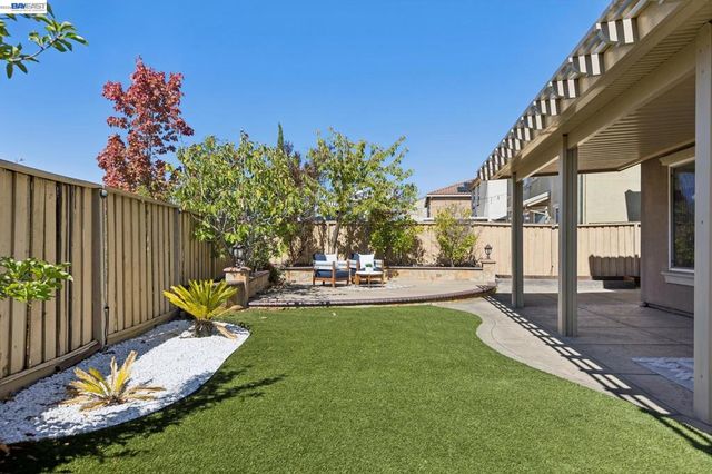 9 Tullach Pl, Hayward, CA 94542