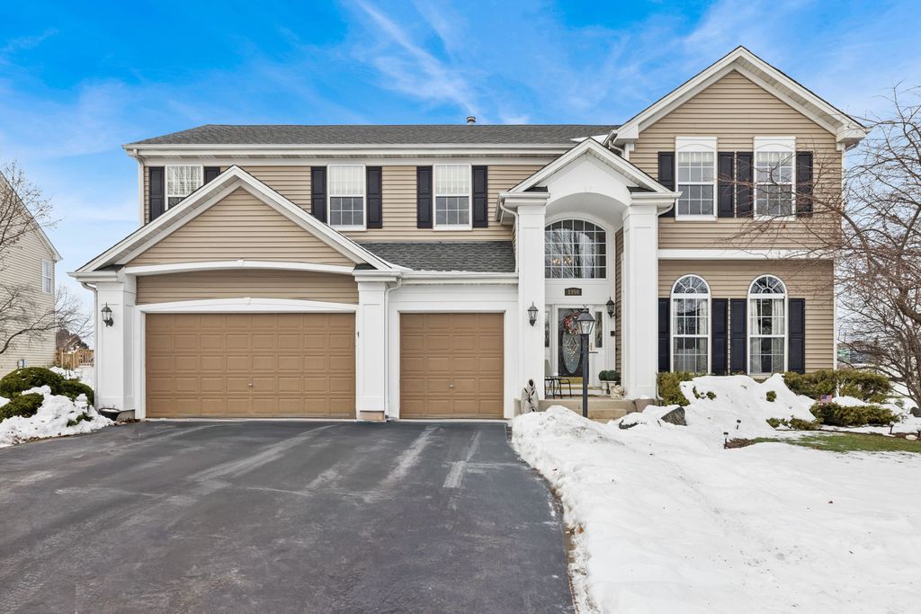 1950 Broadsmore Drive, Algonquin, IL 60102