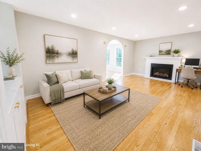 805 BALLS HILL RD, Mclean, VA 22101