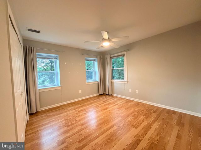 805 BALLS HILL RD, Mclean, VA 22101