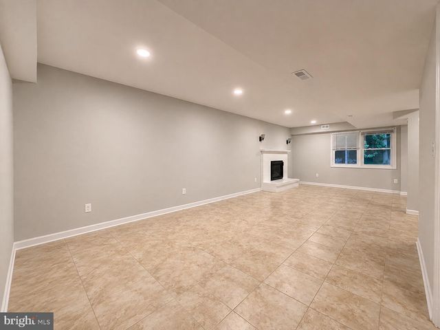 805 BALLS HILL RD, Mclean, VA 22101