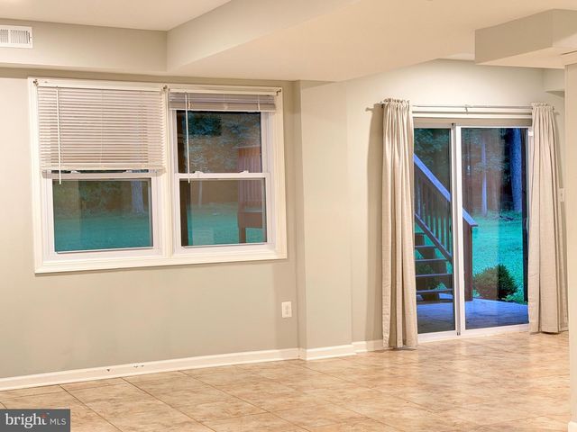 805 BALLS HILL RD, Mclean, VA 22101