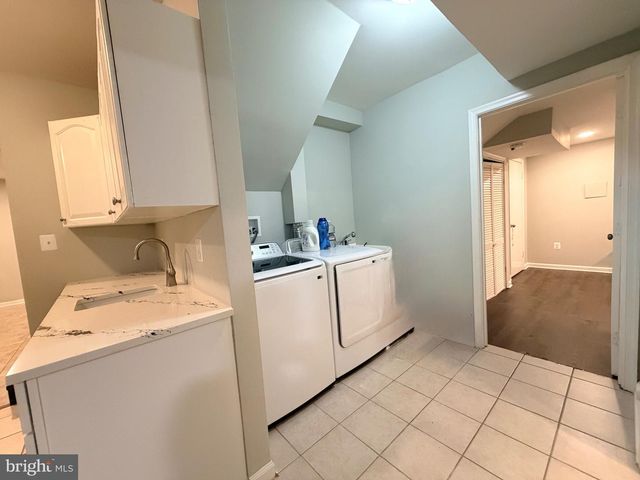805 BALLS HILL RD, Mclean, VA 22101