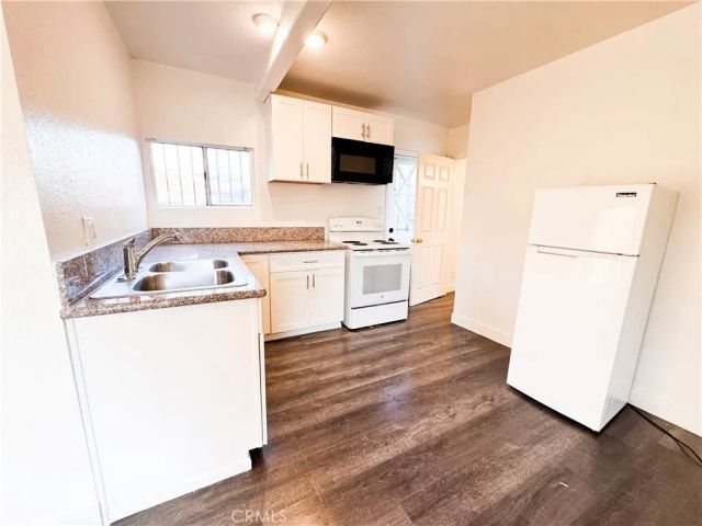 1746 W 82nd Street, Los Angeles, CA 90047