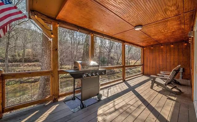 141 Mountain Rivers Road, Mineral Bluff, GA 30559