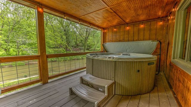 141 Mountain Rivers Road, Mineral Bluff, GA 30559