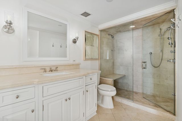161 E Chicago Avenue 38A, Chicago, IL 60611