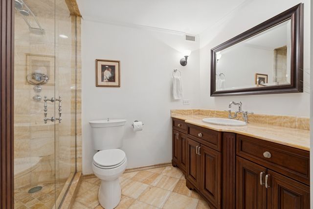 161 E Chicago Avenue 38A, Chicago, IL 60611