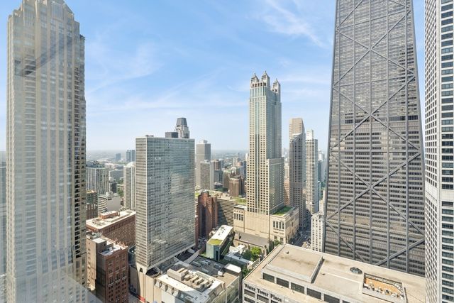 161 E Chicago Avenue 38A, Chicago, IL 60611