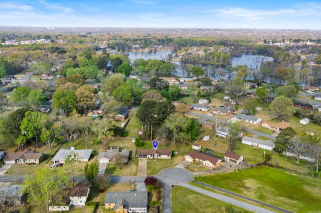 15 Algonkin Place, Sherwood, AR 72120