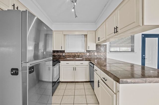 15 Algonkin Place, Sherwood, AR 72120