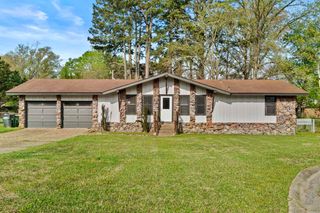 15 Algonkin Place, Sherwood, AR 72120
