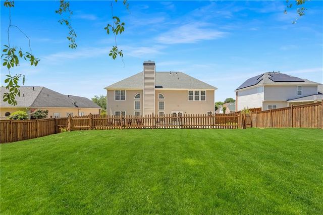 915 Martin Field Drive, Lawrenceville, GA 30045