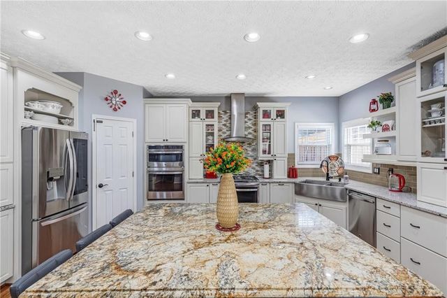 915 Martin Field Drive, Lawrenceville, GA 30045