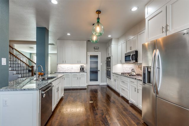 1427 Hanover Lane, Van Alstyne, TX 75495