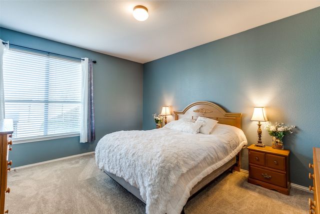 1427 Hanover Lane, Van Alstyne, TX 75495