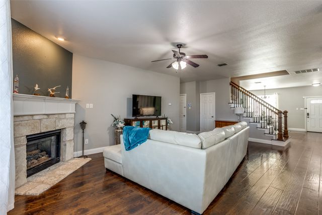 1427 Hanover Lane, Van Alstyne, TX 75495