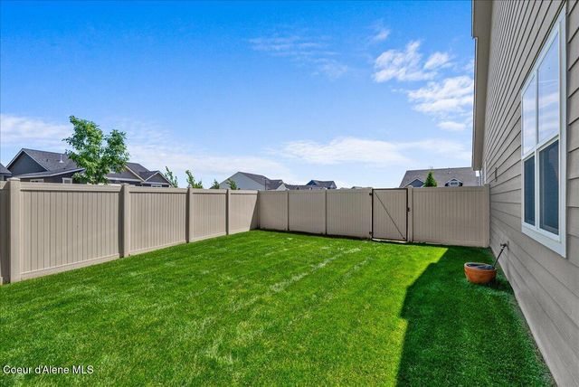 4643 E Corsac Fox AVE, Post Falls, ID 83854