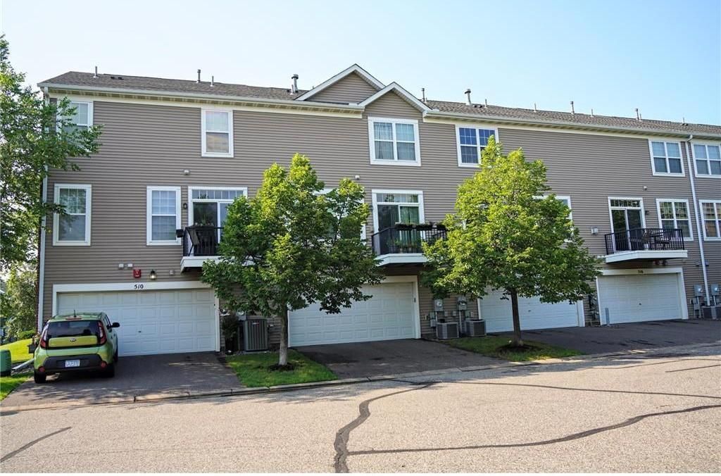 514 Huset Parkway NE, Columbia Heights, MN 55421 — photo 2