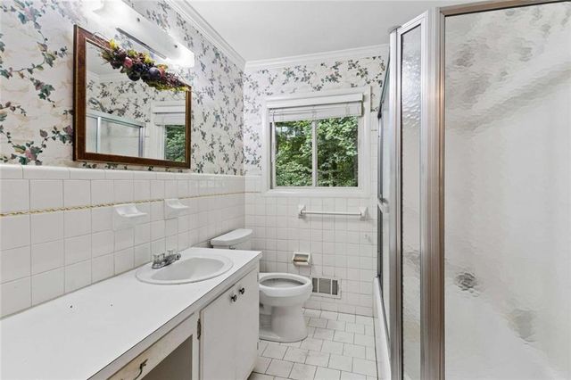 165 W Spalding Drive, Atlanta, GA 30328