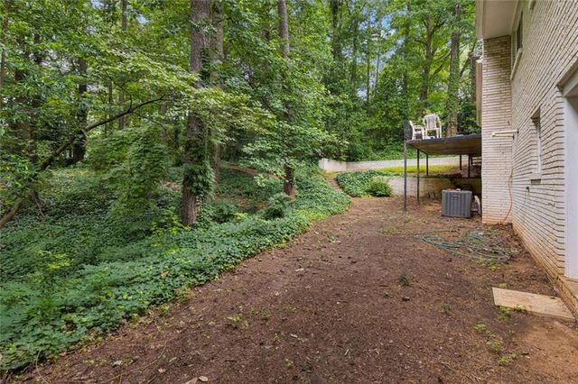 165 W Spalding Drive, Atlanta, GA 30328