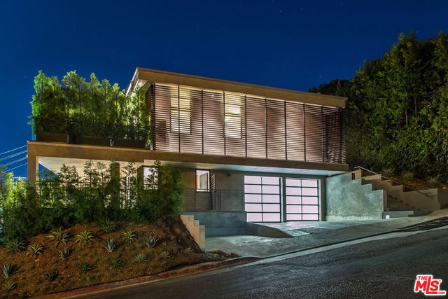 1413 Queens Road, Los Angeles, CA 90069