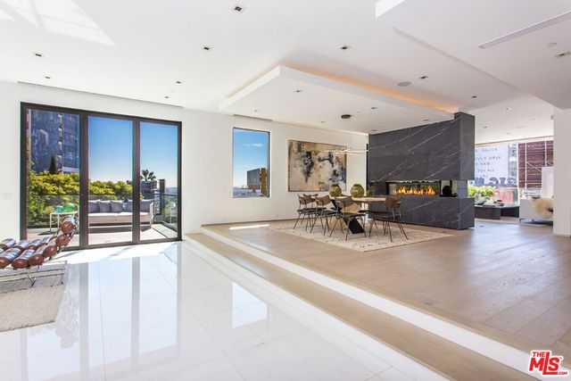1413 Queens Road, Los Angeles, CA 90069