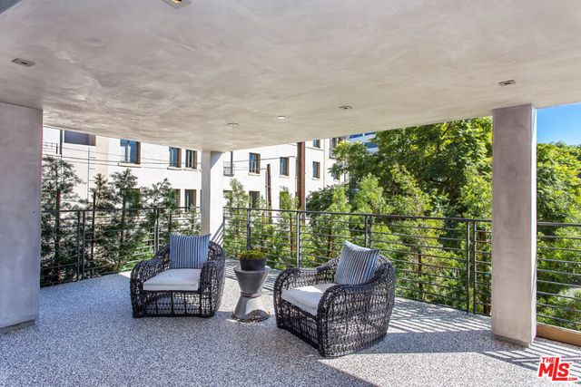 1413 Queens Road, Los Angeles, CA 90069