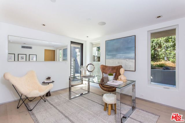 1413 Queens Road, Los Angeles, CA 90069
