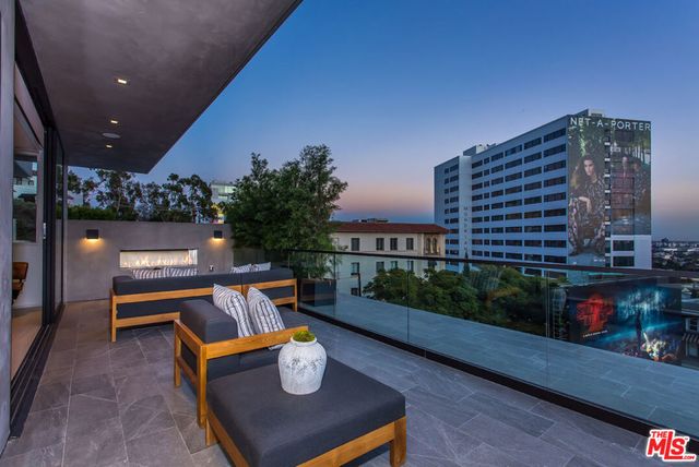 1413 Queens Road, Los Angeles, CA 90069