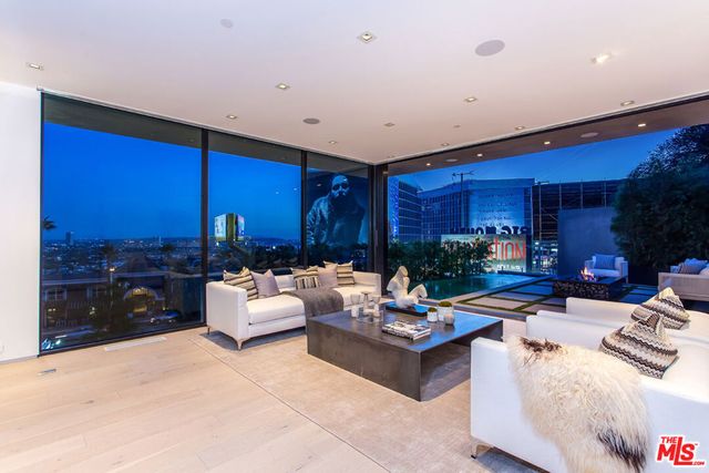 1413 Queens Road, Los Angeles, CA 90069