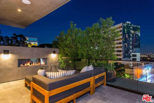 1413 Queens Road, Los Angeles, CA 90069