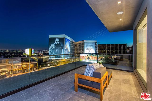 1413 Queens Road, Los Angeles, CA 90069
