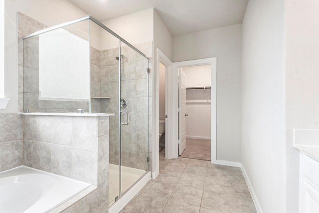 8606 Treetop Heights Drive, Baytown, TX 77523