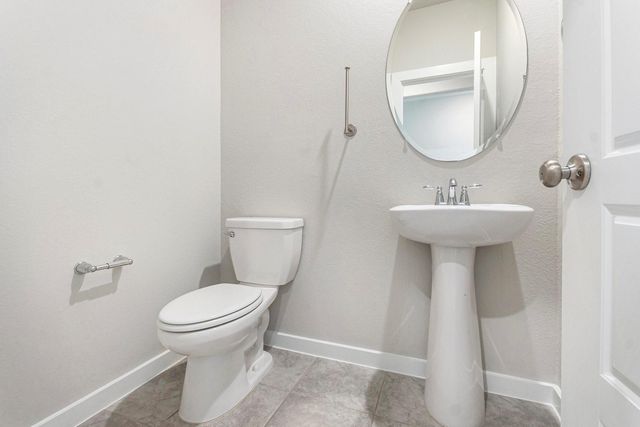 8606 Treetop Heights Drive, Baytown, TX 77523