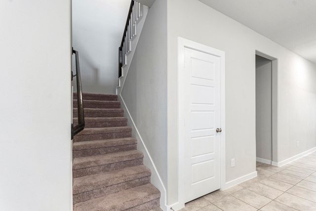 8606 Treetop Heights Drive, Baytown, TX 77523