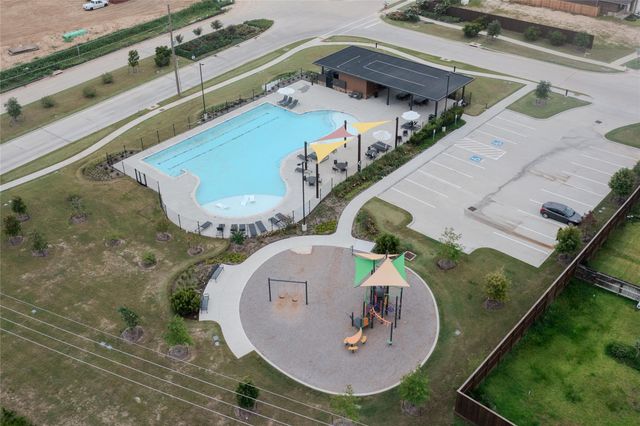 8606 Treetop Heights Drive, Baytown, TX 77523