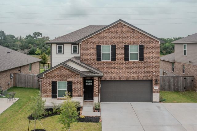 8606 Treetop Heights Drive, Baytown, TX 77523