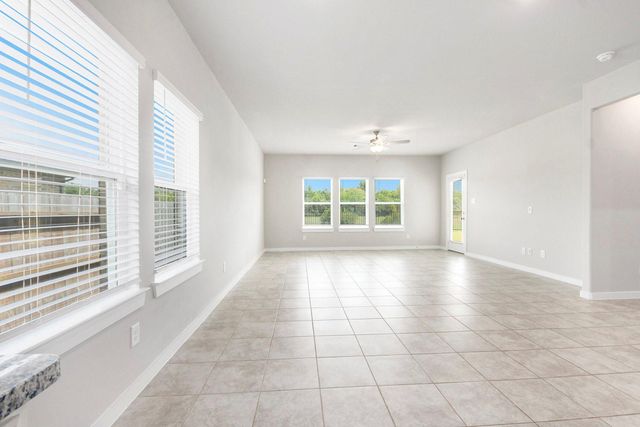 8606 Treetop Heights Drive, Baytown, TX 77523