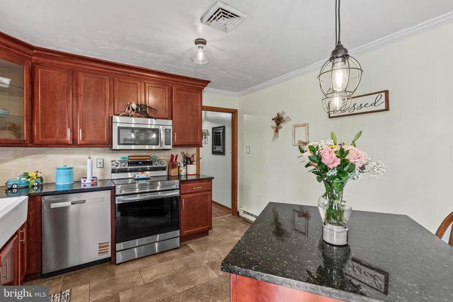 169 BELVEDERE DR, Charles Town, WV 25414