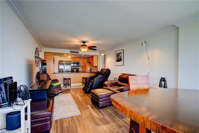 1900 Clifford ST 303, Fort Myers, FL 33901