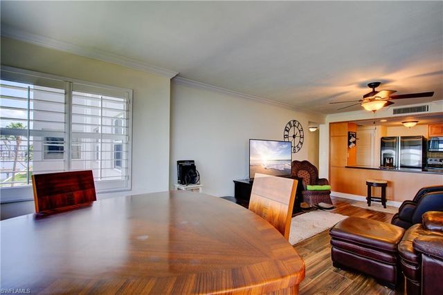 1900 Clifford ST 303, Fort Myers, FL 33901