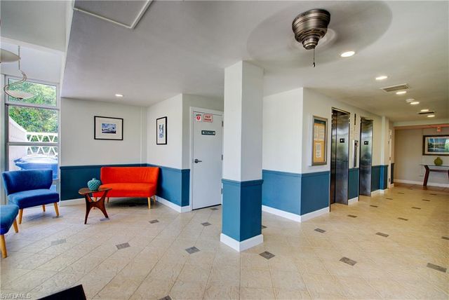 1900 Clifford ST 303, Fort Myers, FL 33901